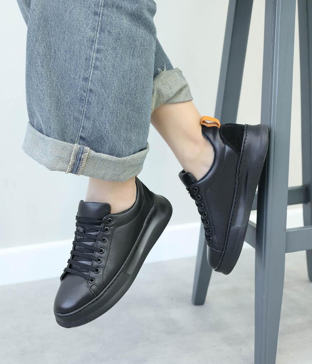 Genuine Leather Black Woman Casual Shoe 182ZA2323