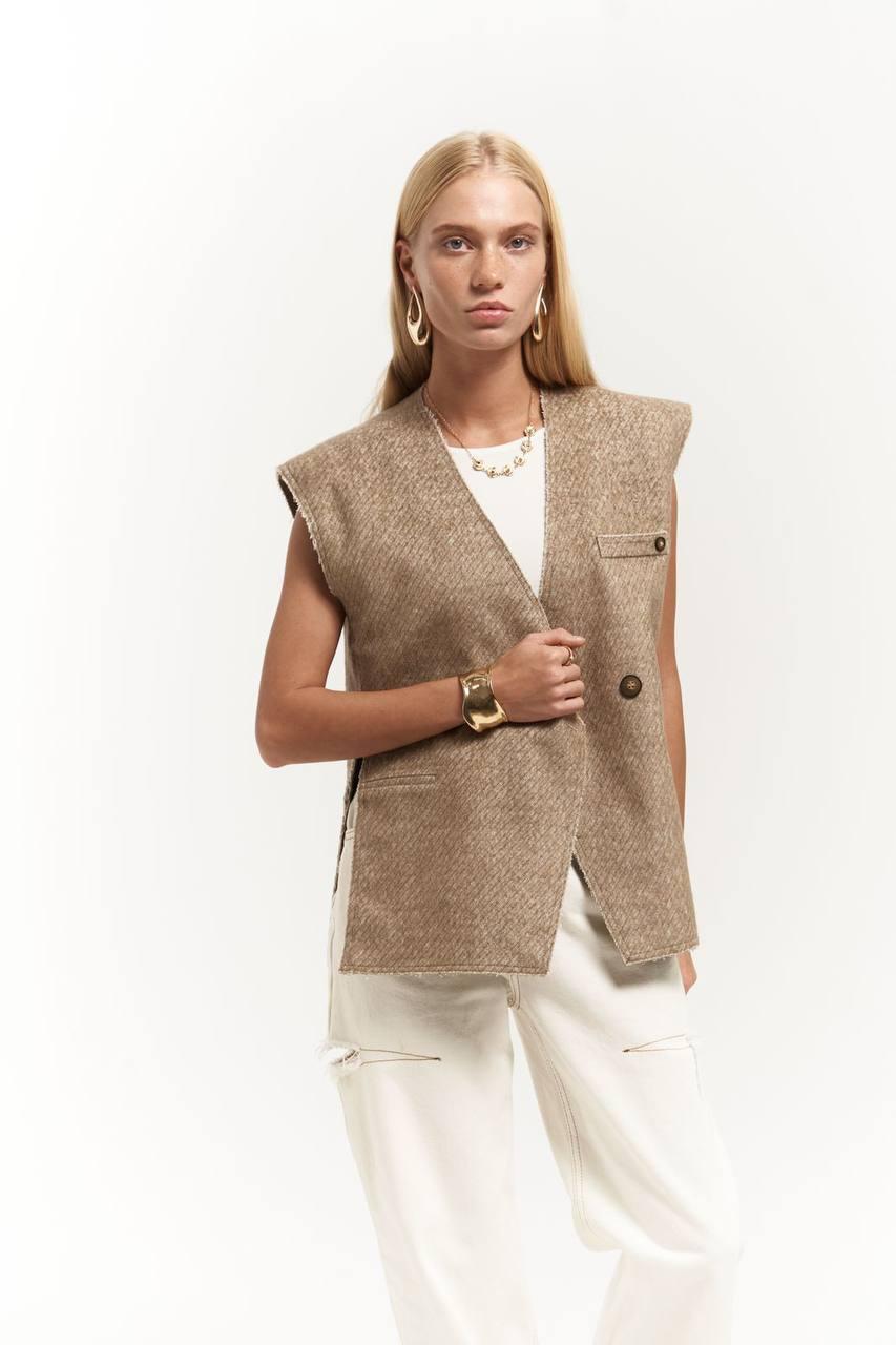 Women's stylish vest