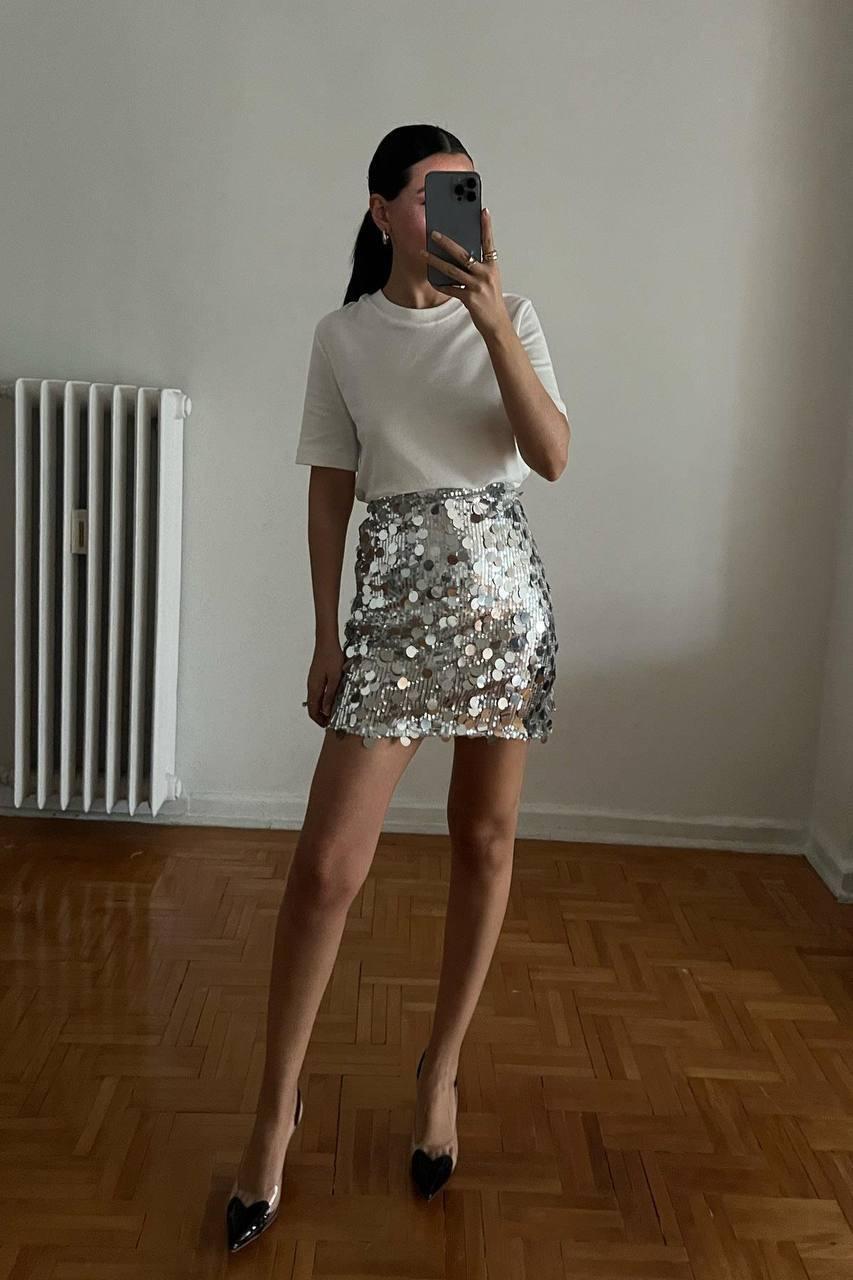 Shiny mini skirt