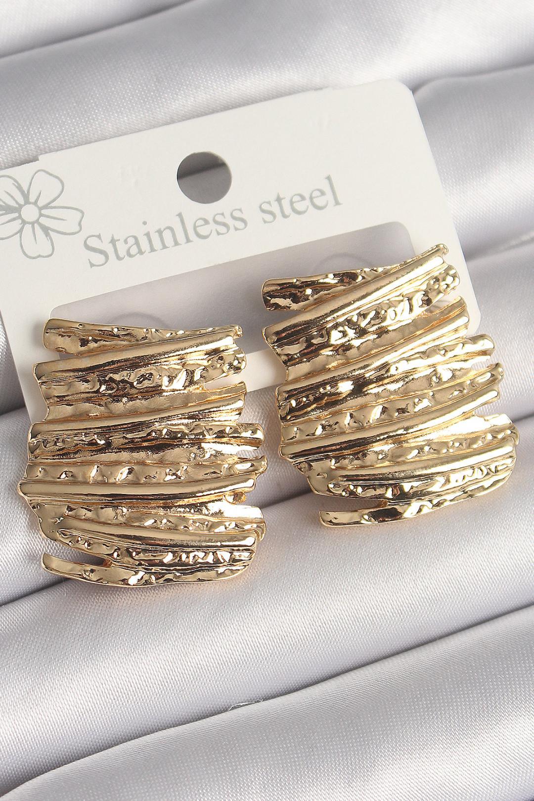 Woman earrings