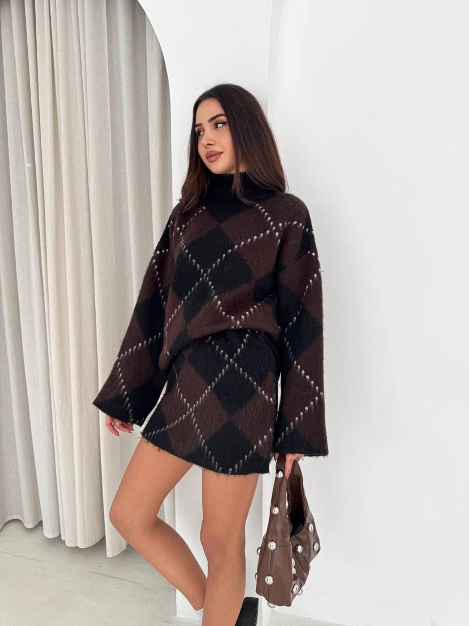 Трикотажный костюм оверсайз с узором аргайл