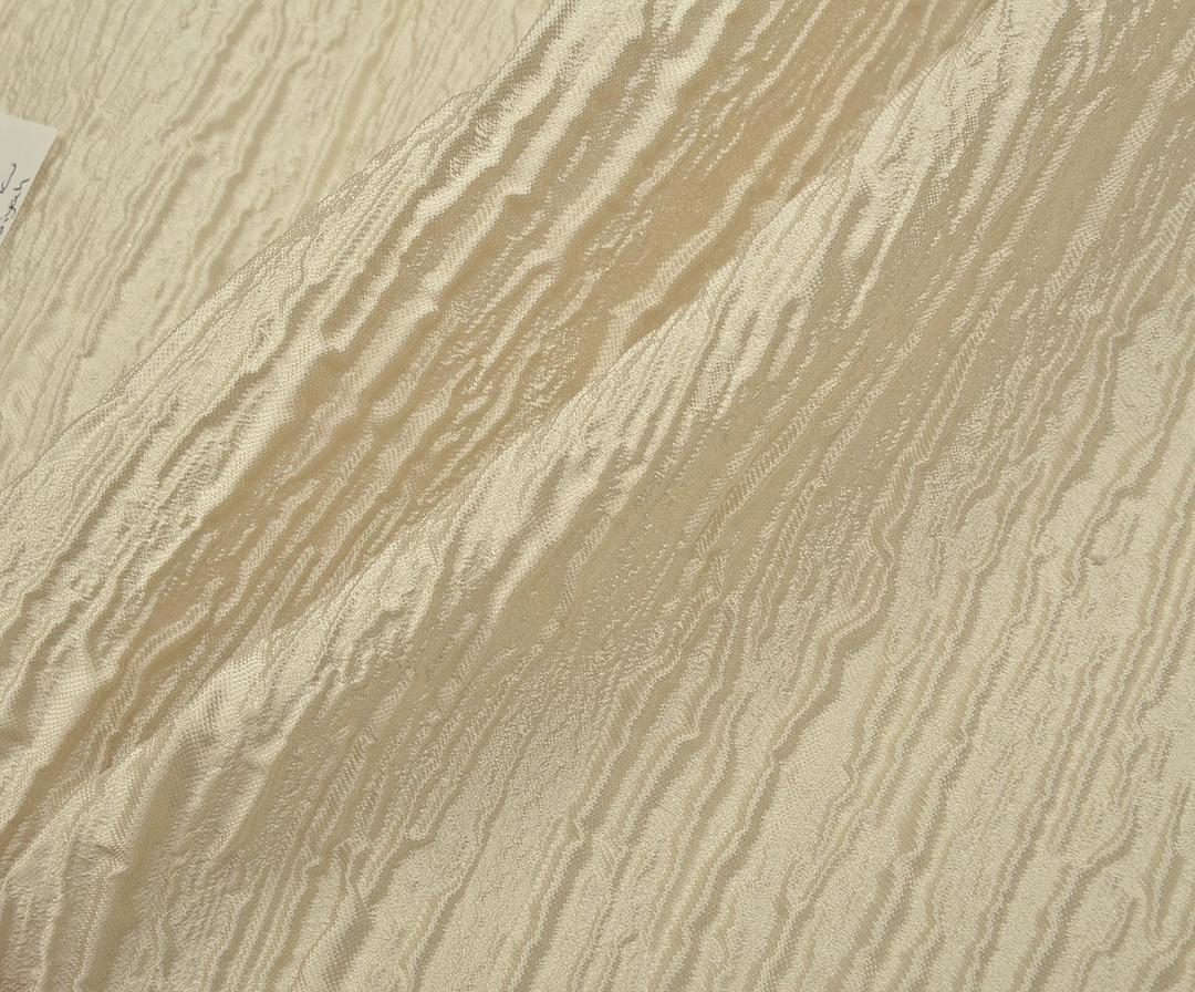 ЖАККАРДОВАЯ ТКАНЬ ДЛЯ ВЕЧЕРНИХ ПЛАТЬЕВ - КРЕМОВЫЙ