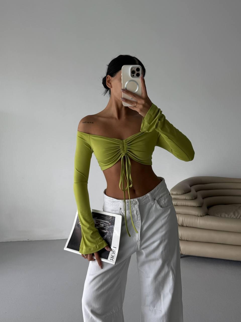 Cropped top with open shoulders and gathers