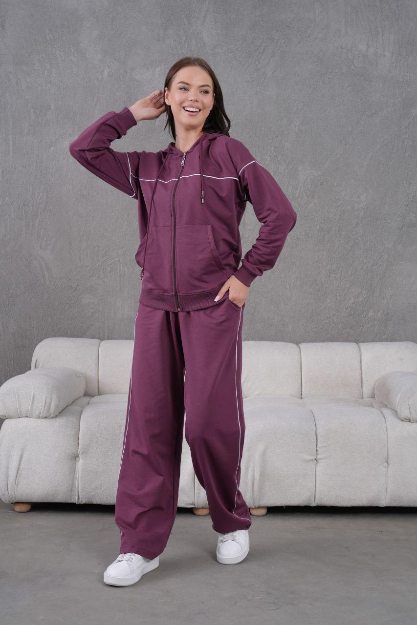 Beyaz Şerit Detaylı Fermuarlı Kapüşonlu Sweatshirt ve Geniş Paça Eşofman Altından Oluşan İki Parça Takım