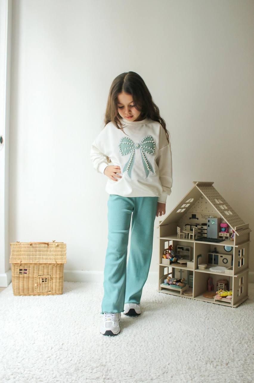 Stylish Little Ones: Pearl and Graphic Detail Set Collection