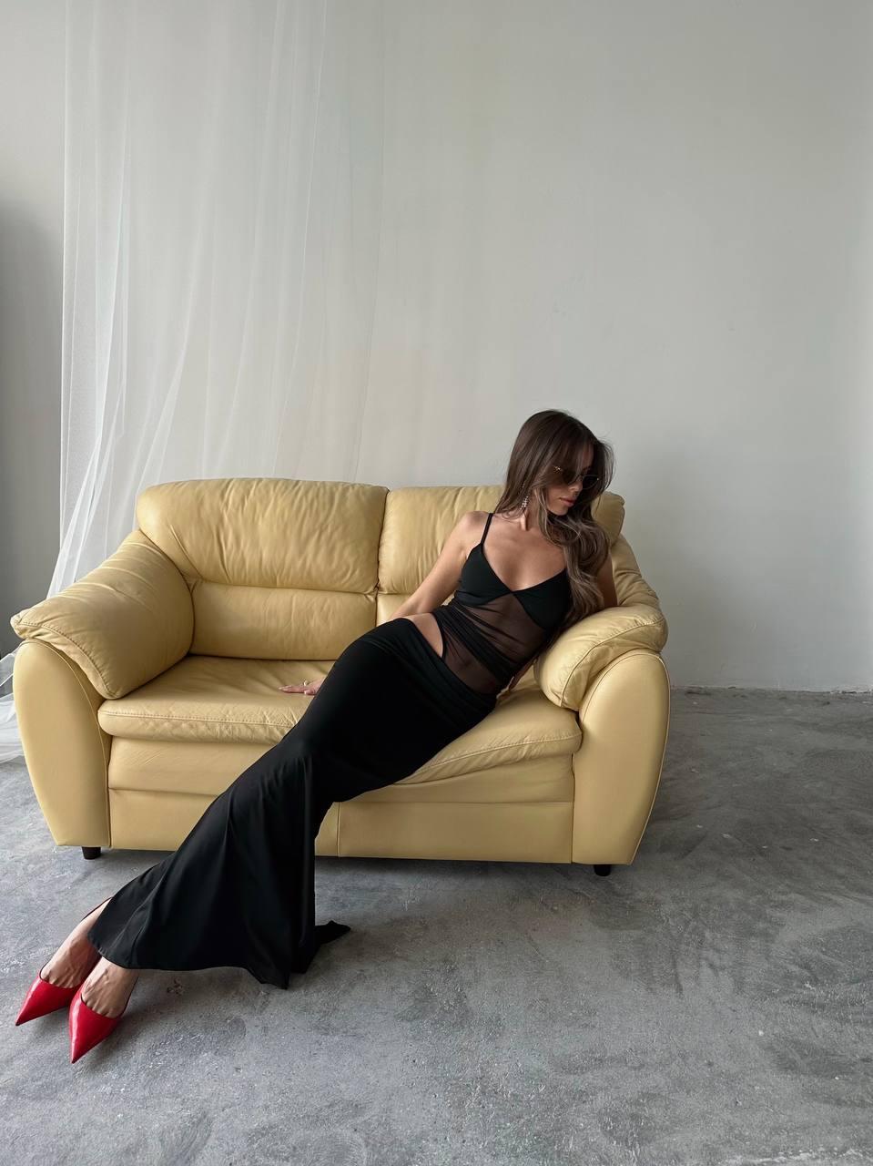 Kadın elbisesi