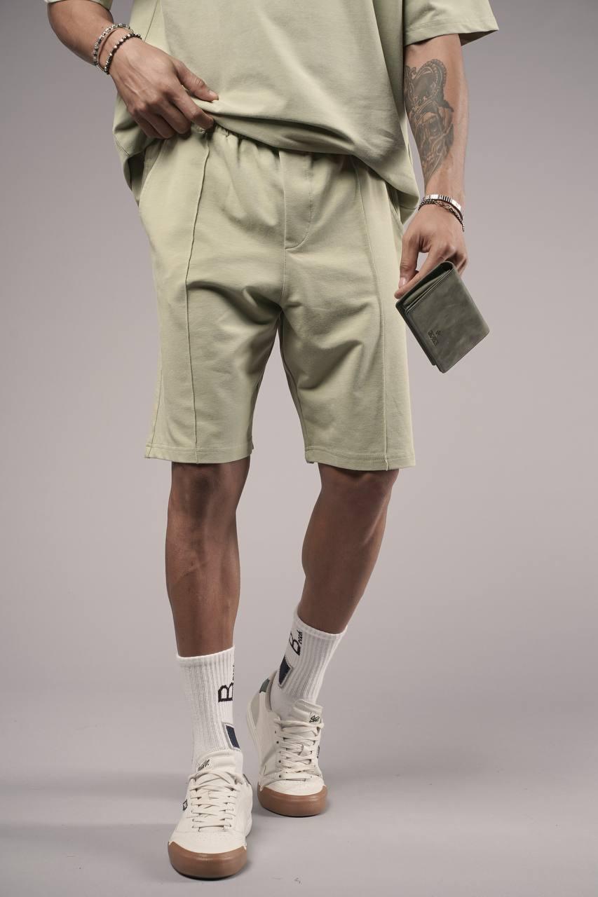 Мужские шорты с вертикальными швами