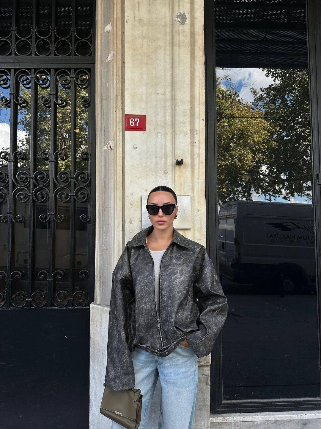 Куртка с мраморным эффектом