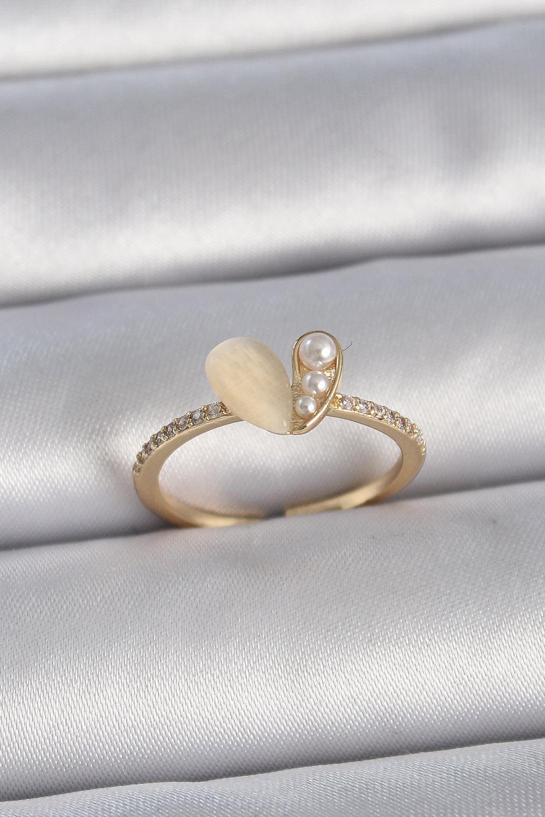 Female ring