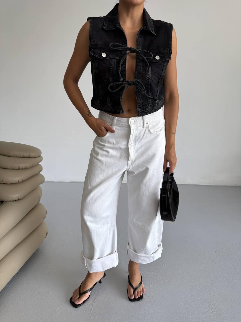Denim cropped vest with ties