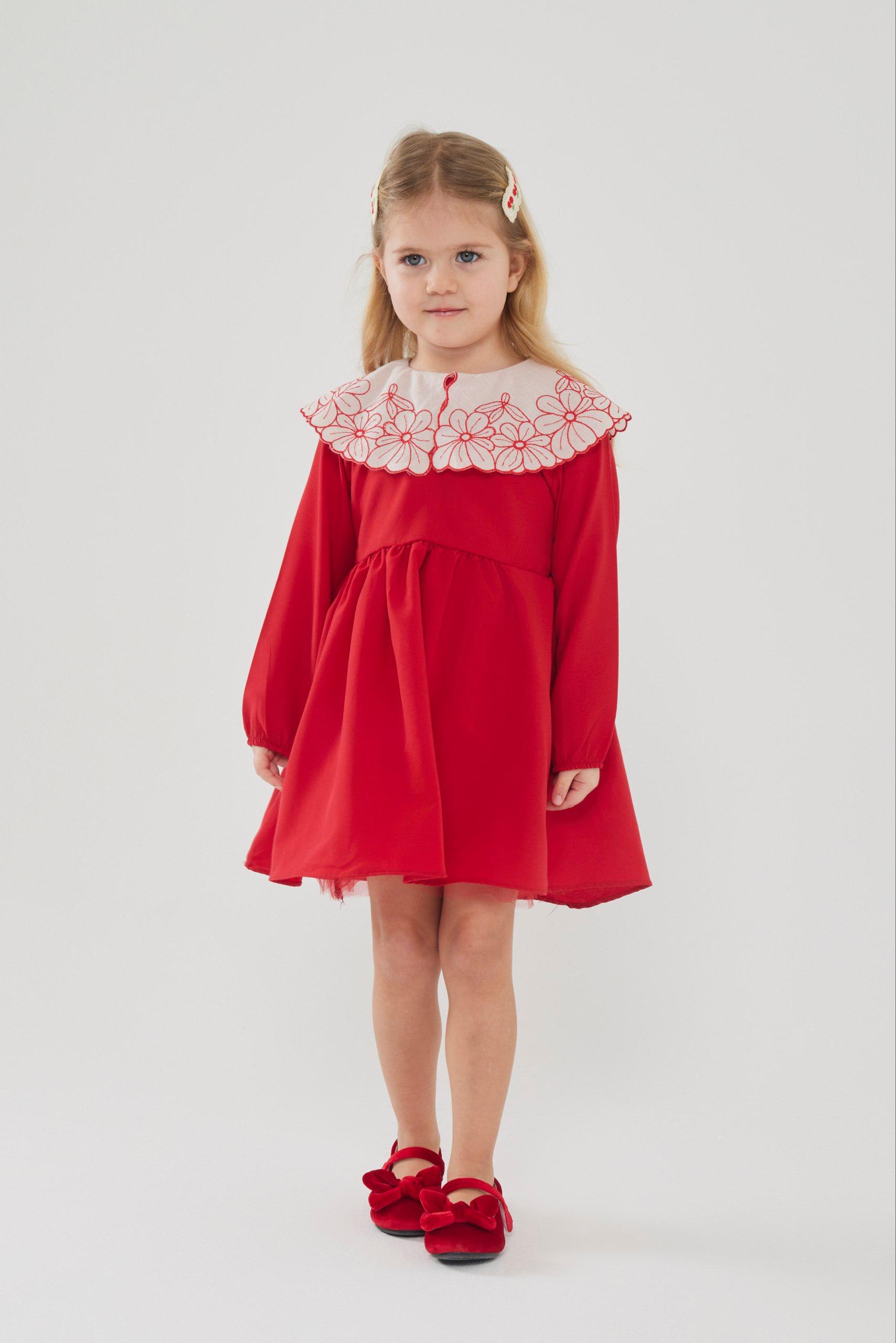 Elegance in Children's Fashion: Chic and Colorful Dress Collection