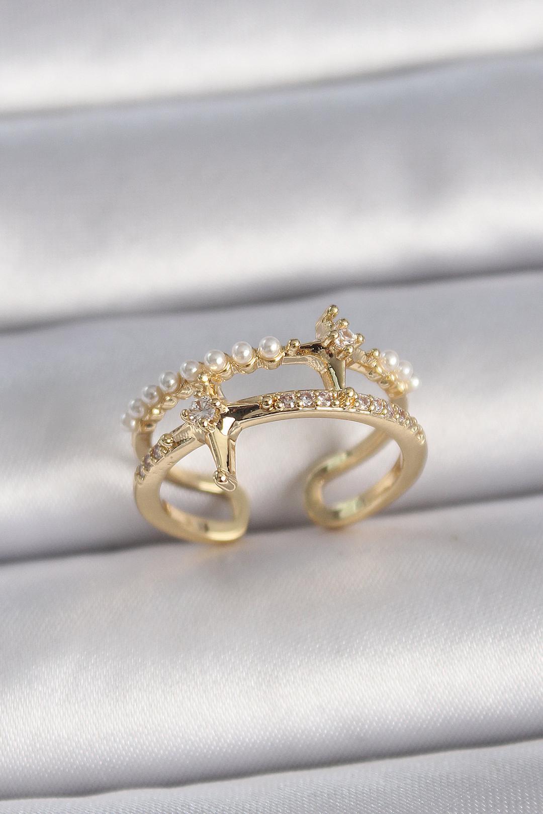 Female ring