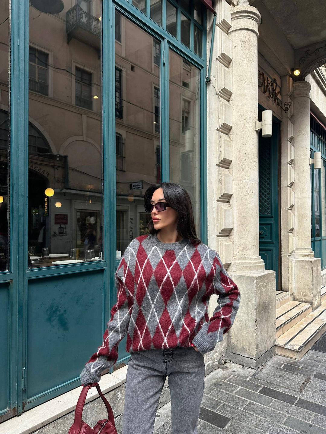 Women's Argyle (Diamond) Patterned Oversize Knit Sweater