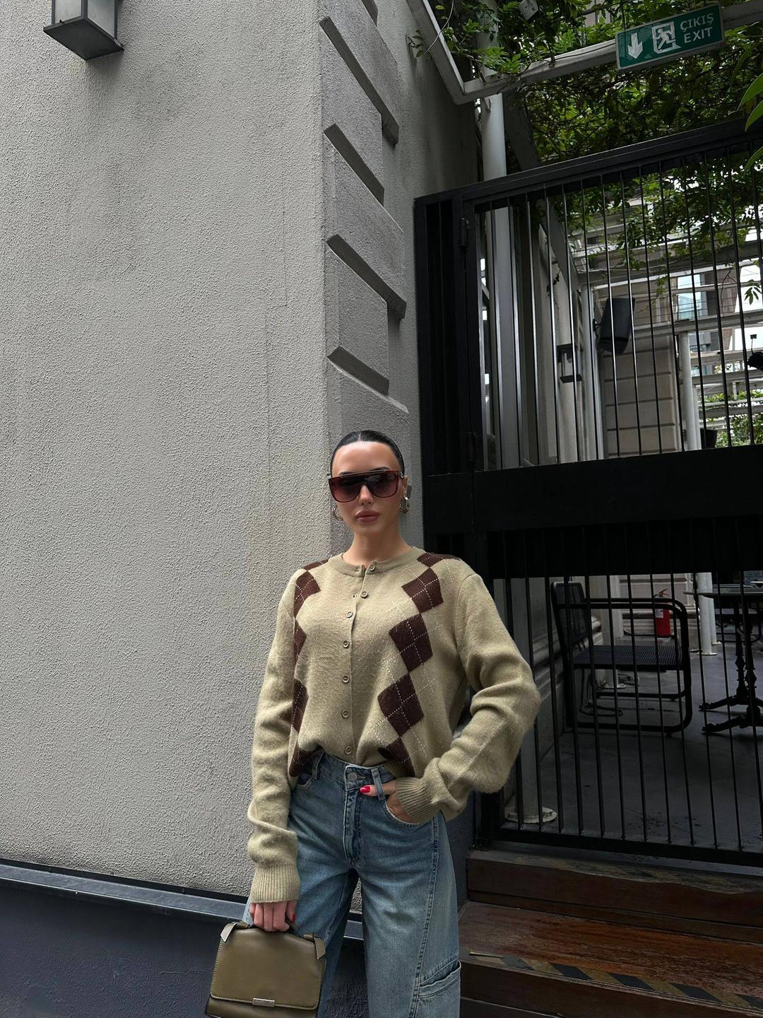 Women's Argyle Patterned Buttoned Sweater Cardigan