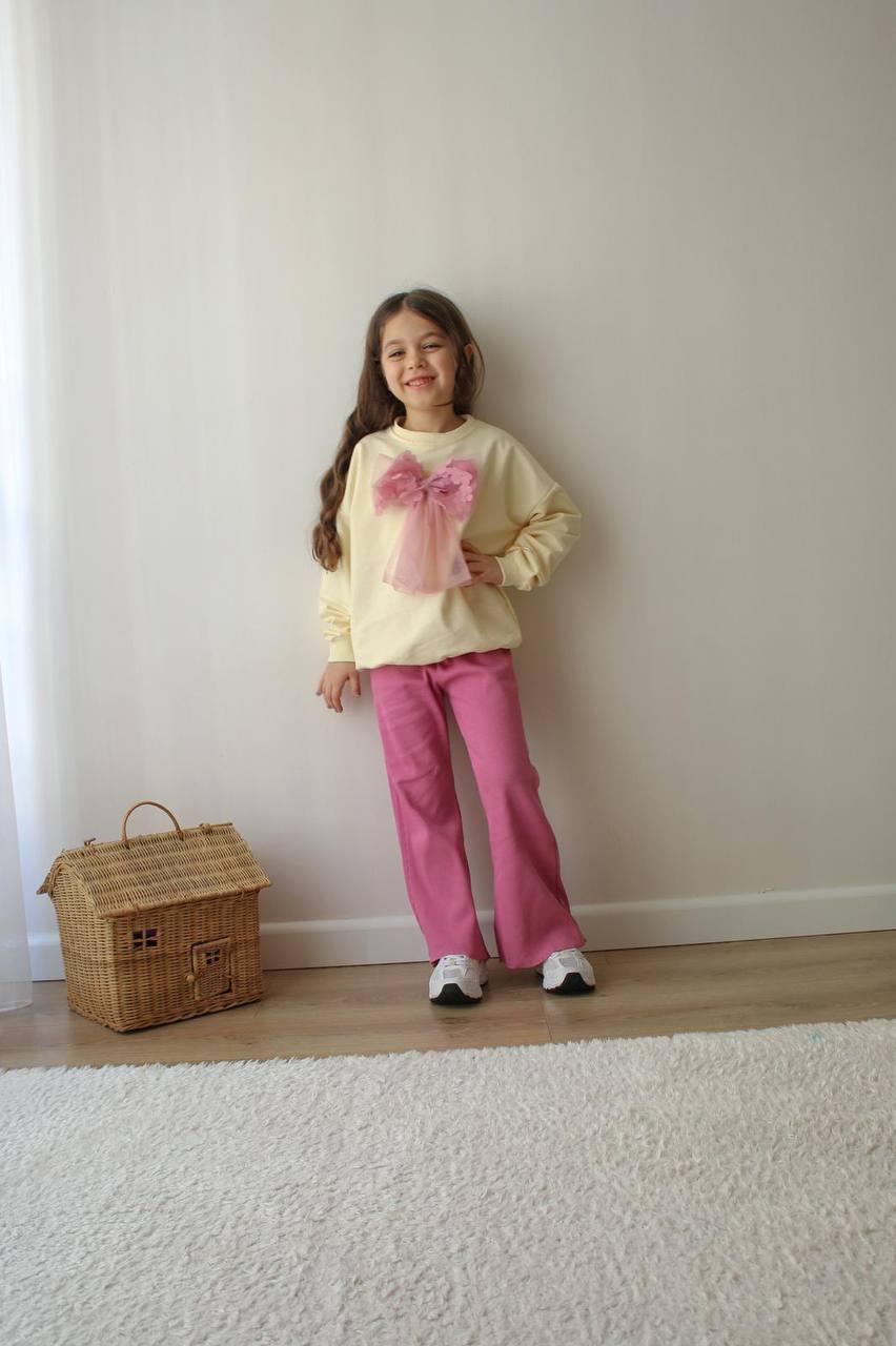 Elegance and Comfort Combined: Girls' Bow Set Collection