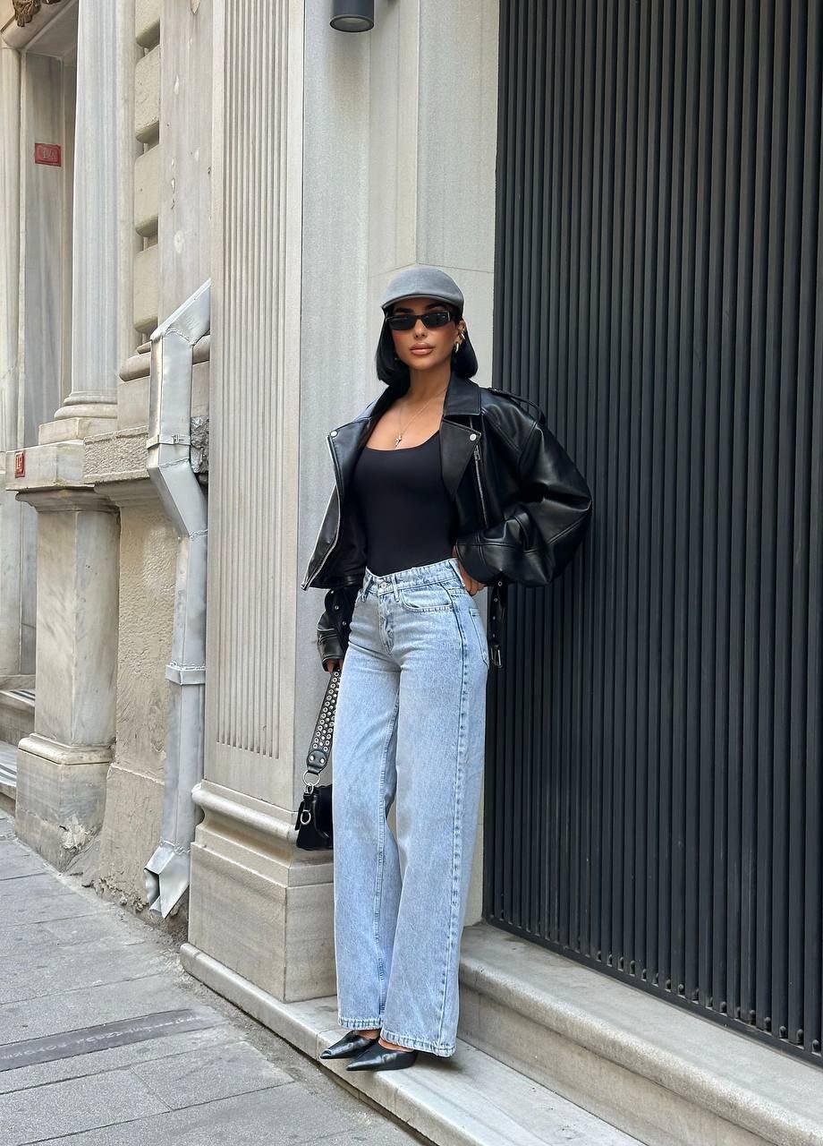 The Evolution of Jeans: The Fashion Journey of a Legendary Fabric