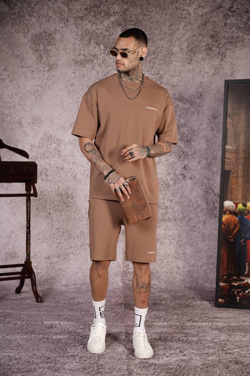 Стильные летние шорты и футболка оверсайз