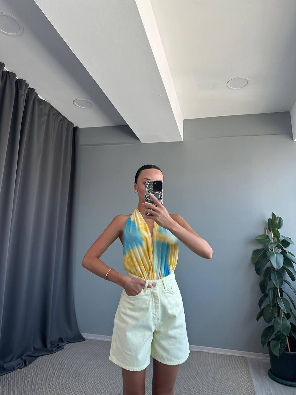 Summer top with ties