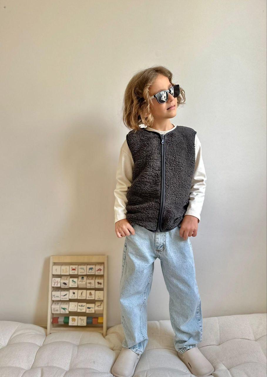 Cool Jacket Look: Plush Vest and Sweatshirt Combos