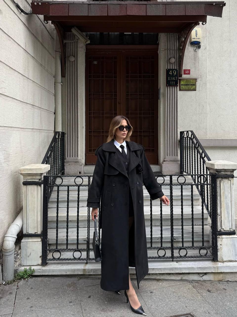 Uzun Siyah Kruvaze Yaka Oversize Trençkot