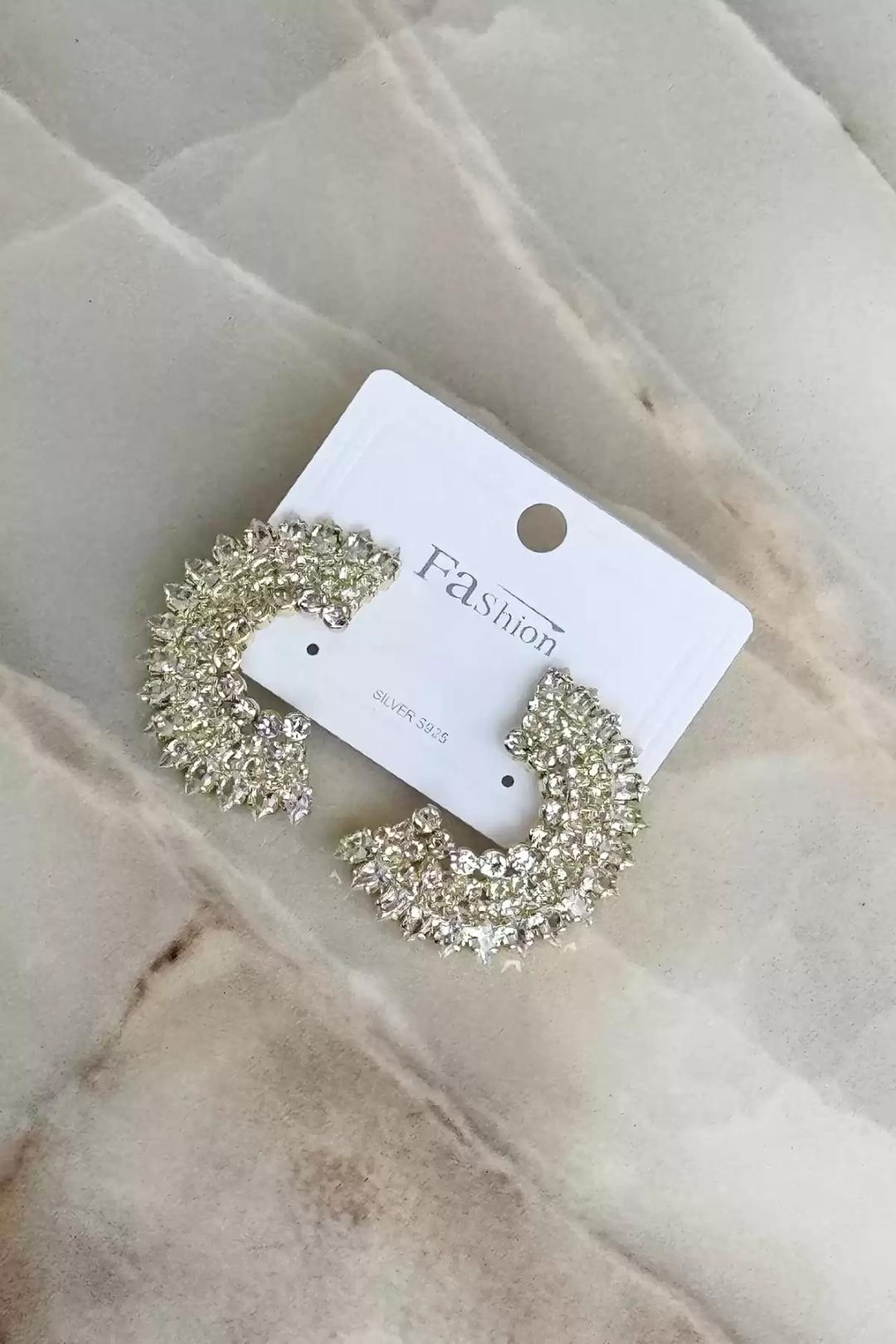 Zirkon Taşlı Yarım Halka Küpe